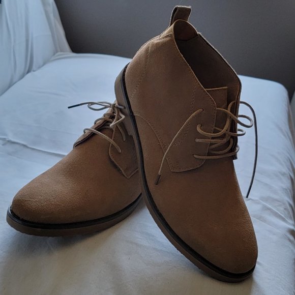 Bruno Marc Men\'s Suede Chukka Boots